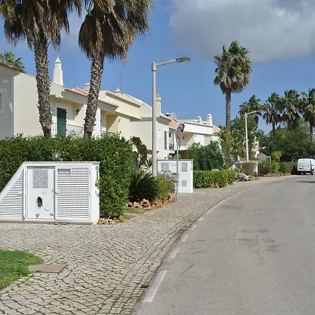 别墅 Vilamoura Modern Art Vila *