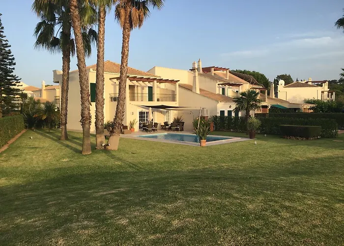 Vilamoura Modern Art Vila