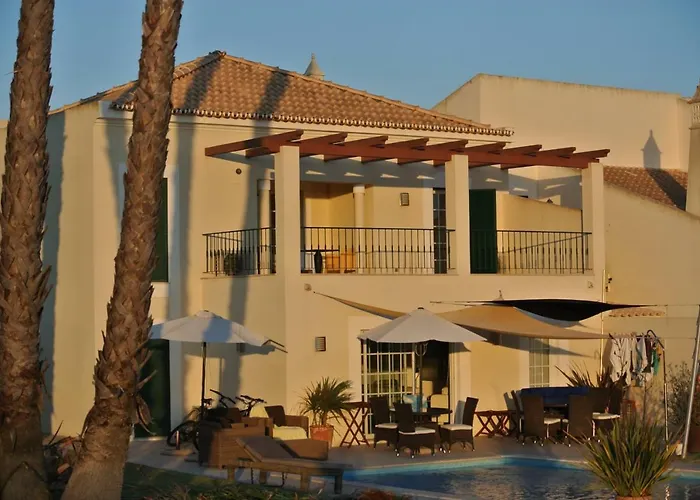 Vilamoura Modern Art Vila * Quarteira