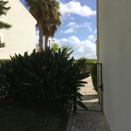 Vilamoura Modern Art Vila *